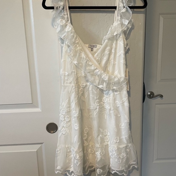 Tobi White Lace Babydoll Dress - NWT - Picture 1 of 9